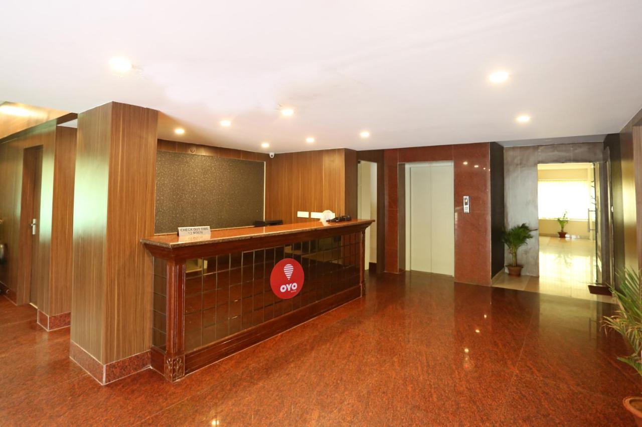 Hotel Railview Μπουμπάνεσβαρ Εξωτερικό φωτογραφία